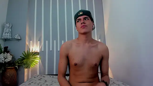 Mk_Desire Show in webcam