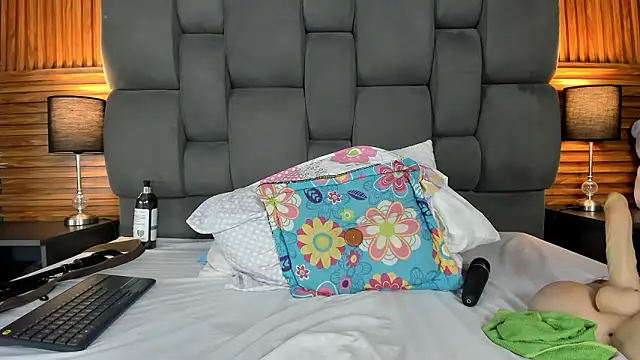 VanessaHard_as 라이브 XXX 채팅