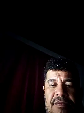 tarra122 在線直播表演