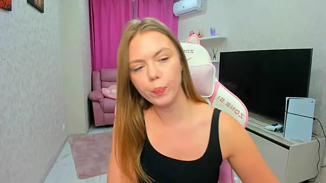 StrawberryeのライブXXXチャット