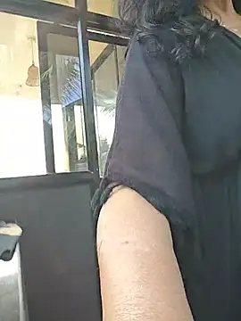 NakedMILFx's Live XXX Chat