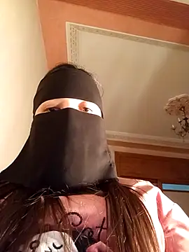 LONA-_- Live XXX-chat