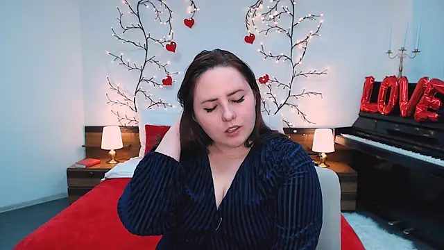 Chat +18 de Hennessy_bunny ao vivo