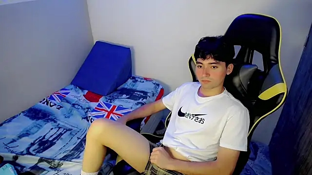 Pertunjukan Kamera Web Luigii_