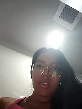 Chatroom XXX en direct de SheenaBrooke