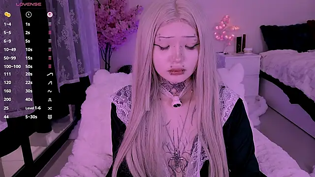 XXX chat uživo modela Lein_Bone