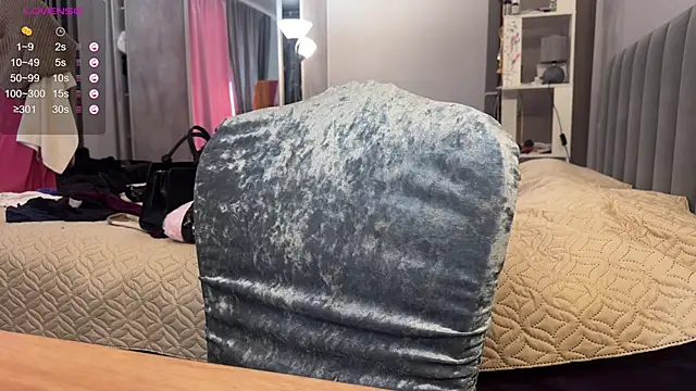 emily_is_here_n Live XXX chat