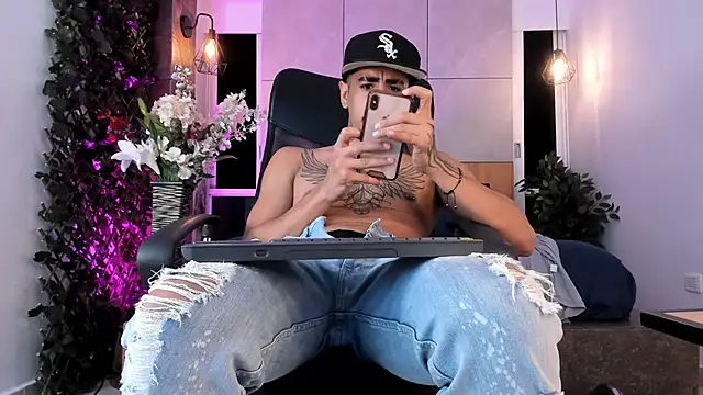 Donovan_Desmond 现场XXX聊天