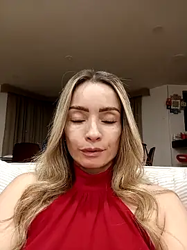 Loly_Horny Chat XXX in diretta