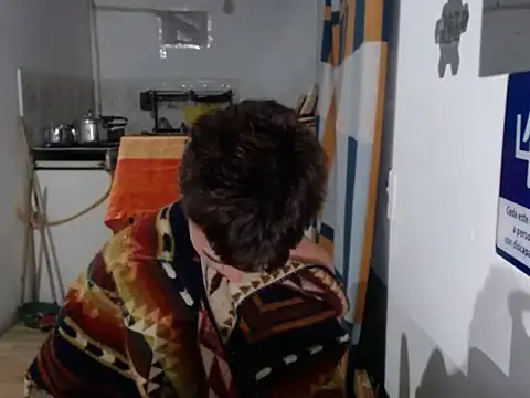 Brenda_Tina699 Adlı Modelin Canlı XXX Sohbeti