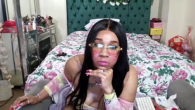 Chat +18 de mzpretty444 ao vivo