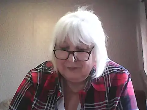 Alexia64231 live XXX chat