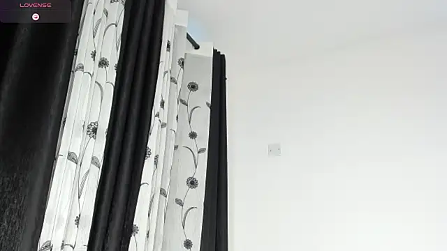 Онлайн чат XXX CREAMY_BUBBLEGUM