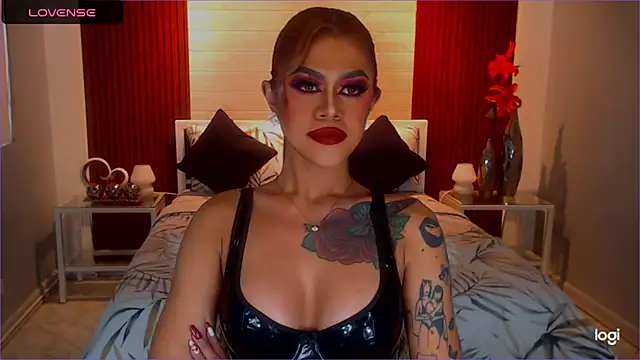 Вебкам-шоу StellaStrong30