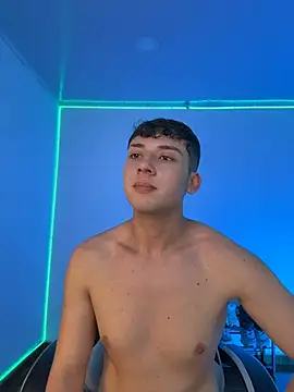 oliver_kyy: απευθείας συνομιλία ΧΧΧ