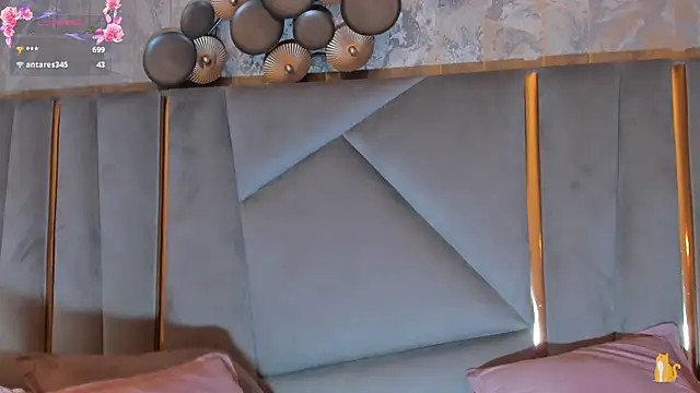 KimDevinne Adlı Modelin Canlı XXX Sohbeti