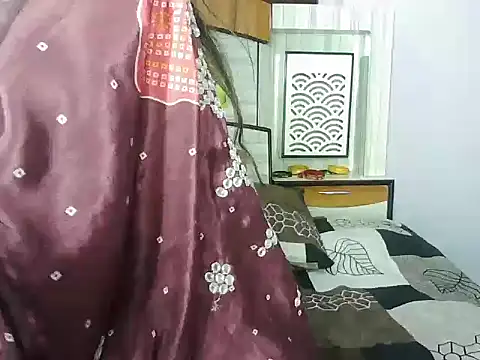 Chat +18 de AVNEE_SHARMA ao vivo