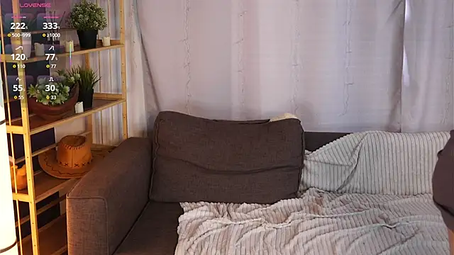 دردشة CharaSturdy الجنسية المباشرة