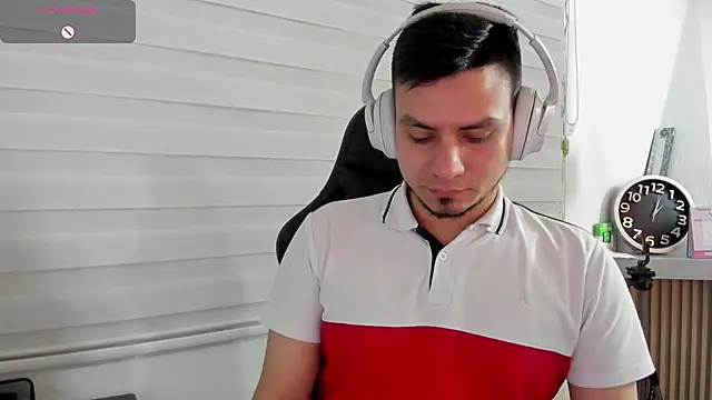 Show modela Rick_Adams na web-kameri