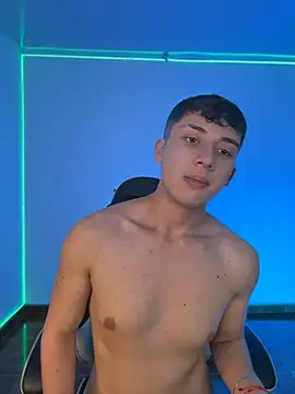 oliver_kyy's Webcam Show