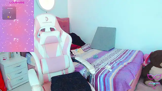 Tanedra_collings élő XXX-chatje