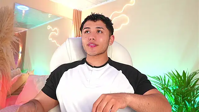 MatiasKornのライブXXXチャット