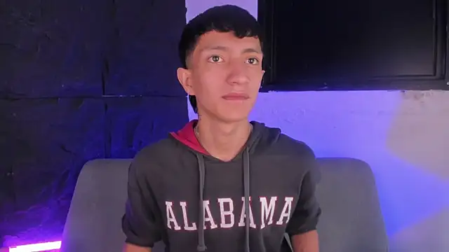 JohanSedas Adlı Modelin Canlı XXX Sohbeti