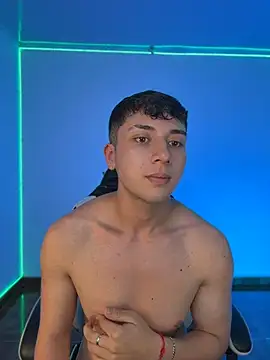 Chat XXX ao vivo de oliver_kyy