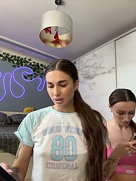 Charming_Ritta Chat XXX in diretta