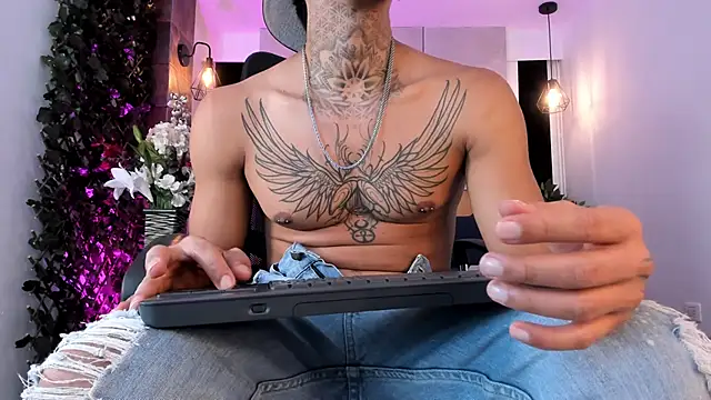 Donovan_Desmond 现场XXX聊天