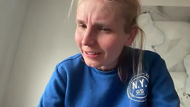 s-te-fan-in Webbikameraesitys