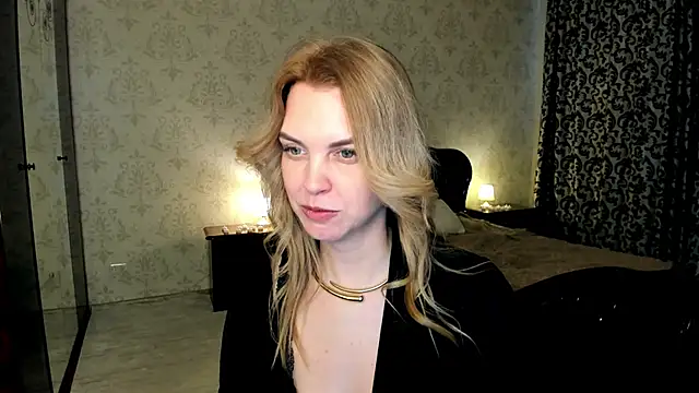 Chatroom XXX en direct de LunaFlinn