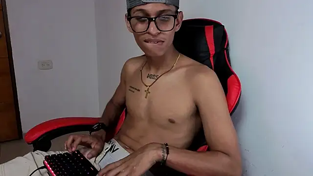 sung_yol Adlı Modelin Canlı XXX Sohbeti