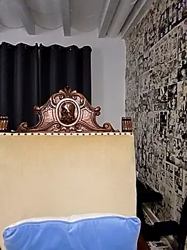 kylie_blck: απευθείας συνομιλία ΧΧΧ