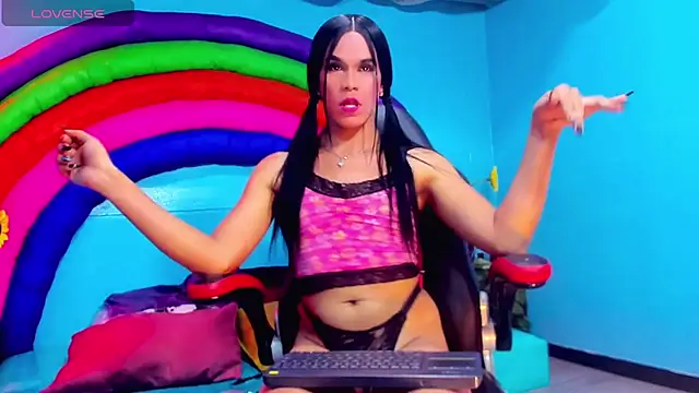 Chat XXX en directo de Karlaa_Hernandez_