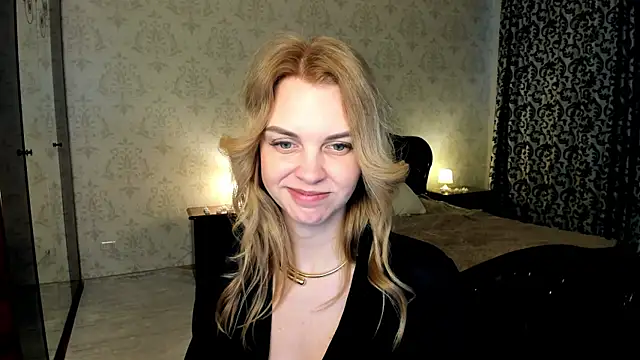 Chatroom XXX en direct de LunaFlinn