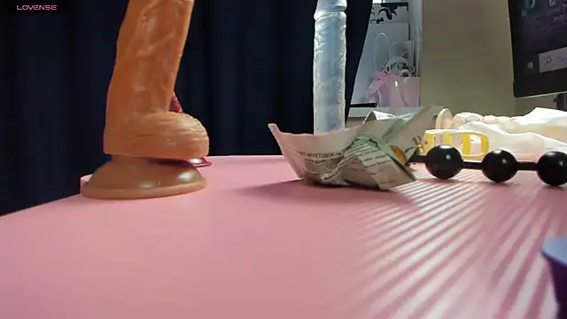 BritneyLix's Live XXX Chat