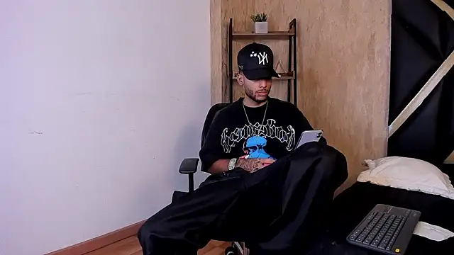 Chat +18 de Thiagoferreti ao vivo