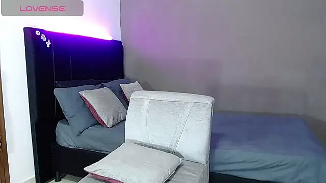 Chat +18 de Matteo12_ ao vivo