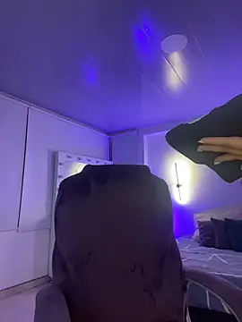 kloe28 Chat XXX live