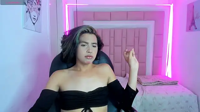 Samanthhaah webkamerás műsora