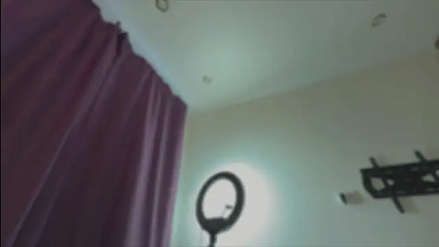 Chat +18 de _comefeelme_ ao vivo