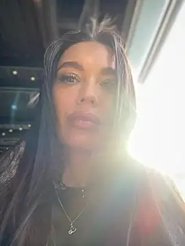 XXX chat uživo modela Emma_Catt