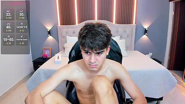 Chat XXX en directo de Tommy18__