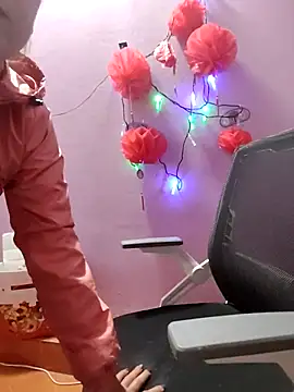 JordanXo_69 Adlı Modelin Canlı XXX Sohbeti