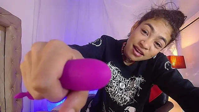 Chat +18 de Aurora_ath ao vivo