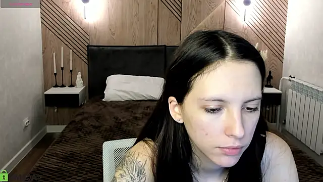 Онлайн чат XXX elise_robbie