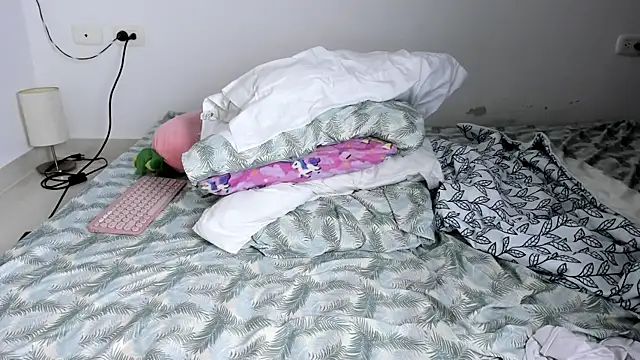 Blondylicious' Webcam Show