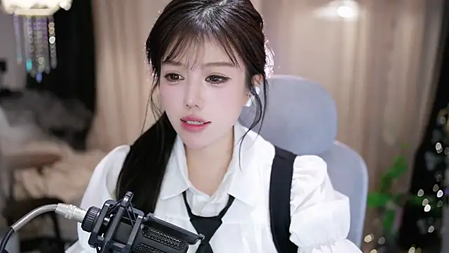 Cecily élő XXX-chatje