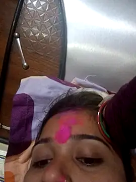 Deepjakolirr Adlı Modelin Canlı XXX Sohbeti